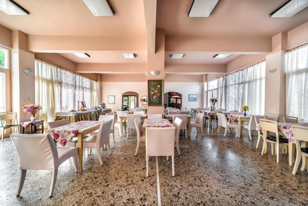 מאליה Harmony Hotel & Studio מראה חיצוני תמונה