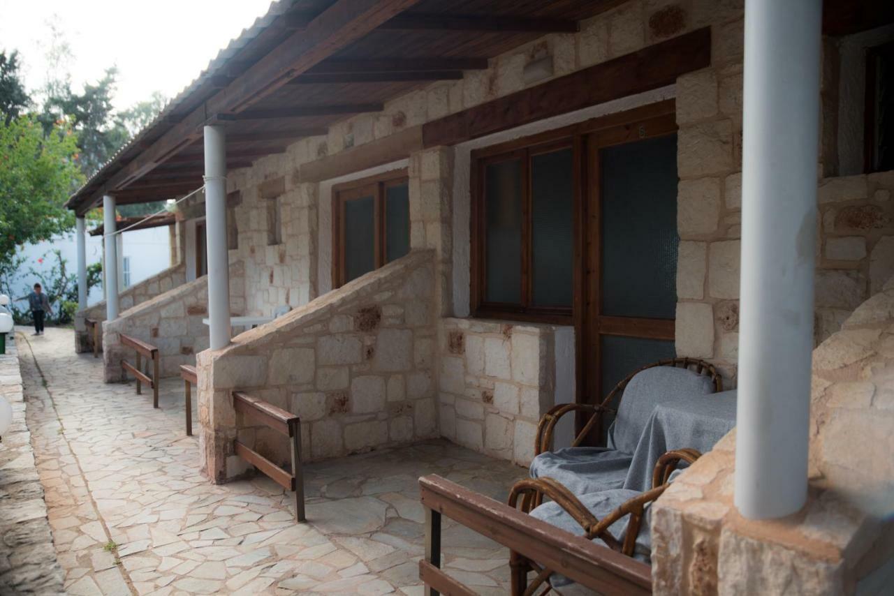 מאליה Harmony Hotel & Studio מראה חיצוני תמונה